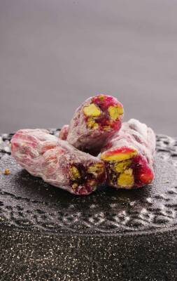 Antep Fıstıklı Narlı Fitil Lokum | 1.000 gr - noviluxcikolata